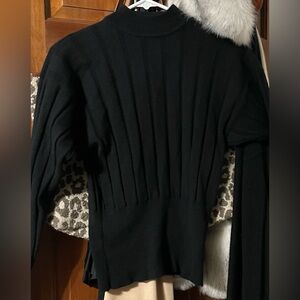 Episode 100% Merino Wool Made in Hong Kong Black Ribbed Mock Neck Sweater